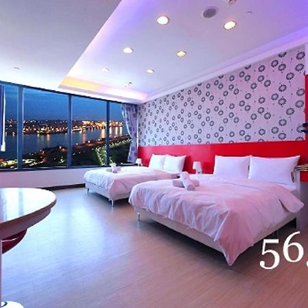 85 Pries Apartment Kaohsiung Exterior photo
