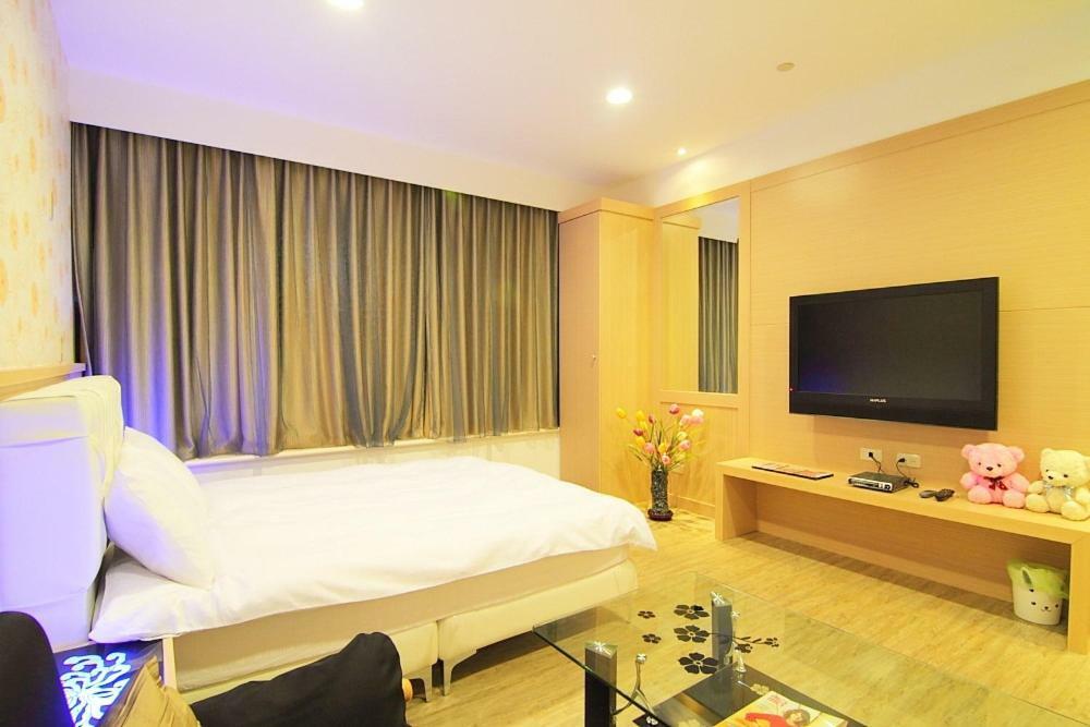 85 Pries Apartment Kaohsiung Exterior photo